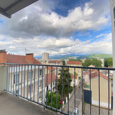La Desirade Apartment *